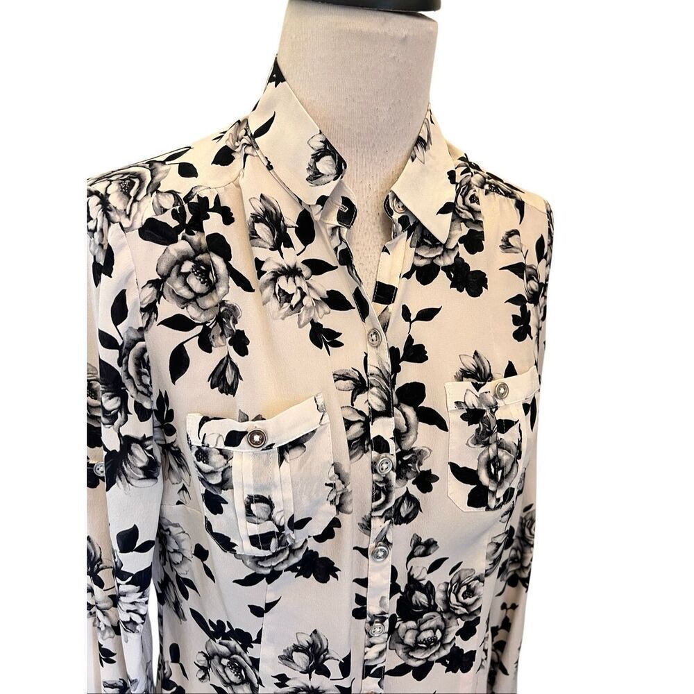 White House Black Market Women's Silk Floral Button Up Blouse Black White Size 6 - Picture 5 of 7
